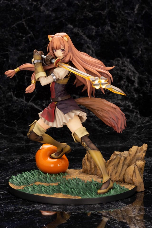 crunchyroll raphtalia figure