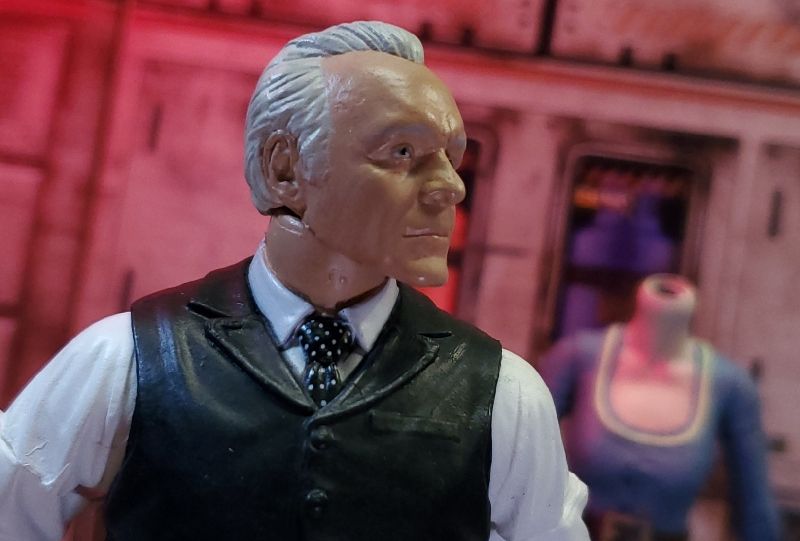 Diamond Select Toys Westworld Dr Robert Ford