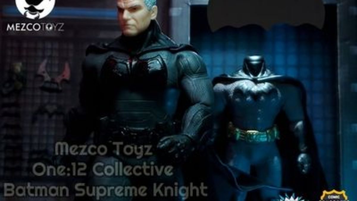 Mezco Toyz One:12 Collective Batman Supreme Knight Figure Review - COMIC  CRUSADERS