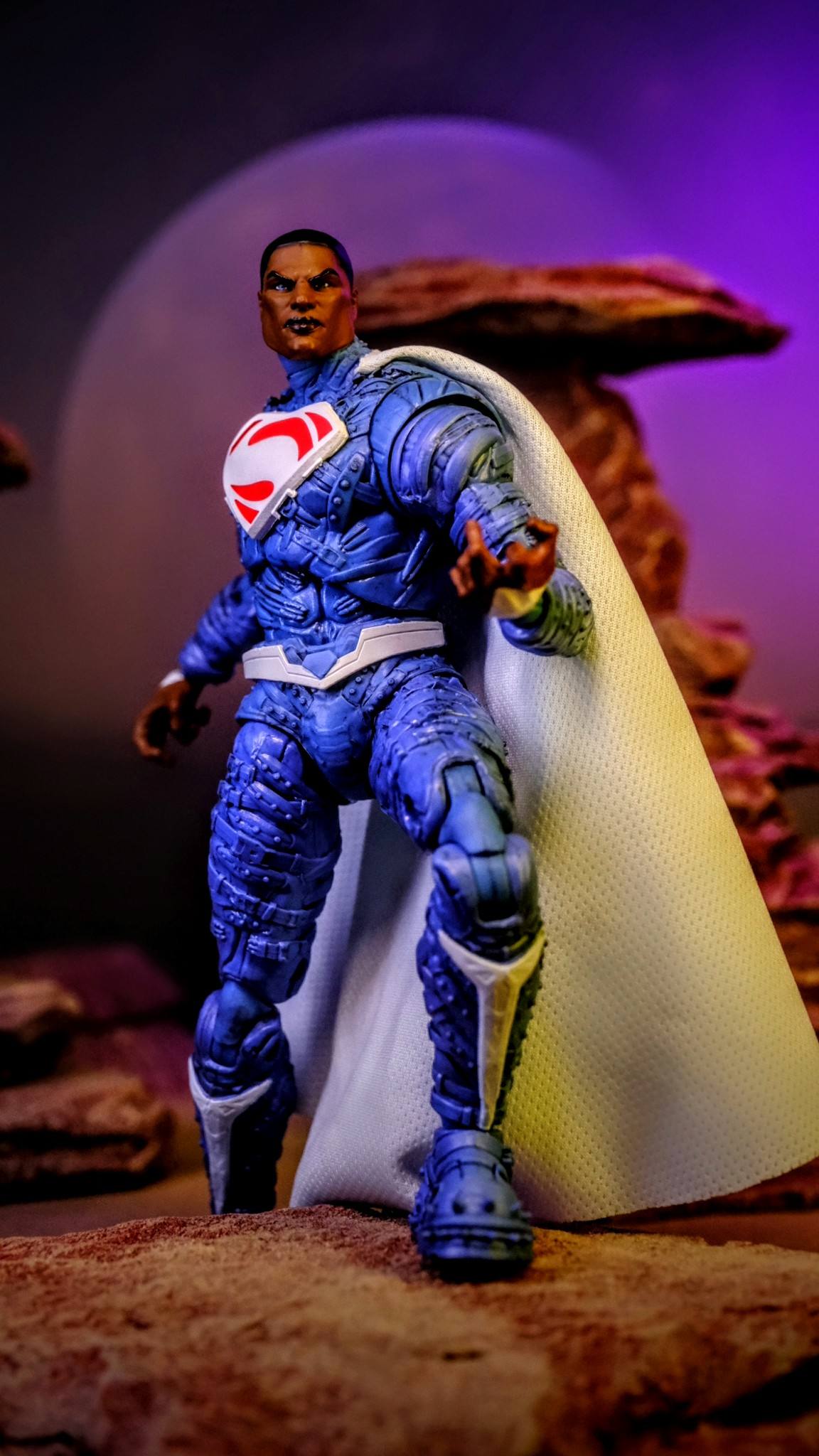 McFarlane Toys Ghosts of Krypton Page Punchers Earth-2 Val-Zod Superman Figure Review