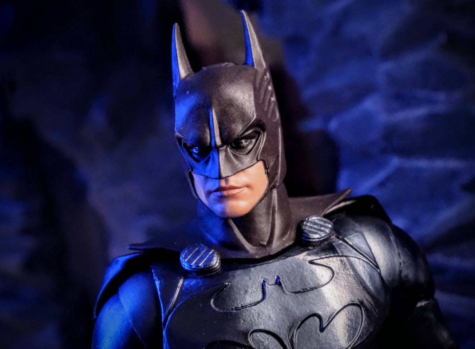 Batman Forever™ Figure Images