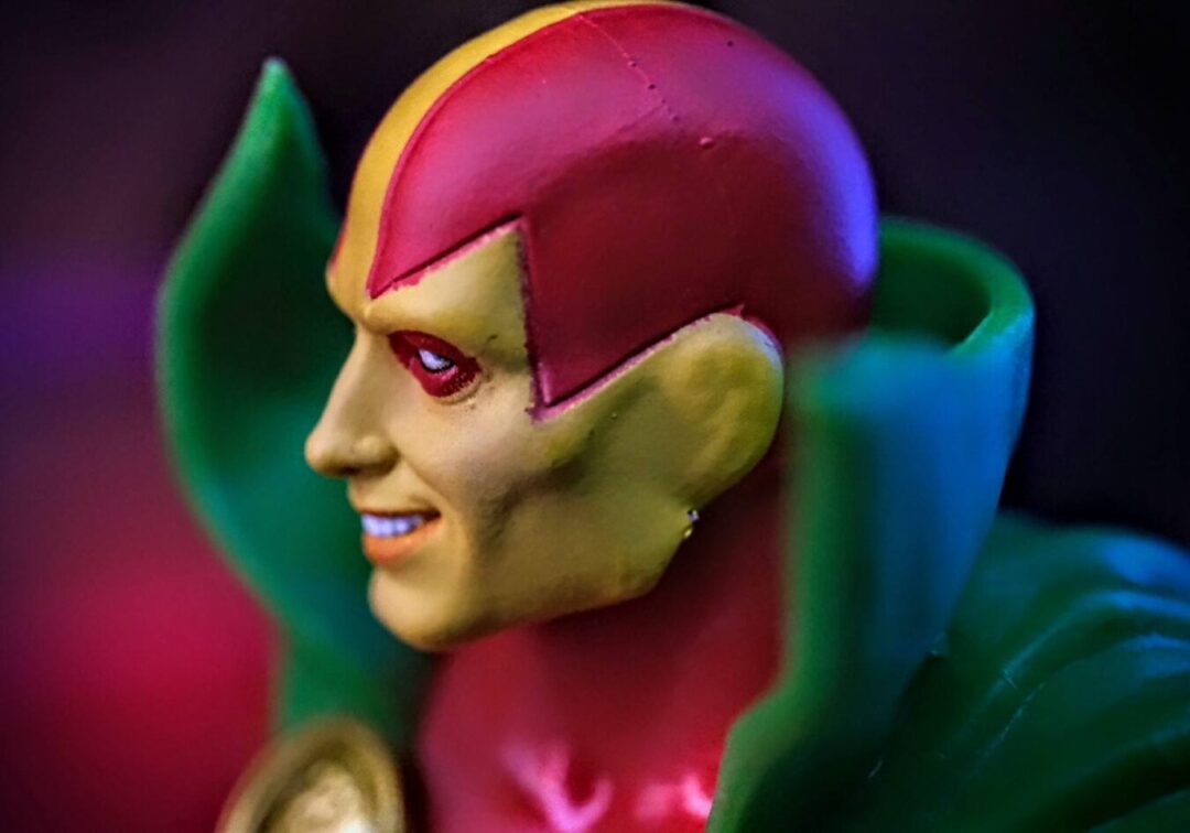 McFarlane Toys Mister Miracle Gold Label Head Sculpt Close-Up Close-up of McFarlane Toys DC Multiverse Mister Miracle Gold Label action figure head sculpt