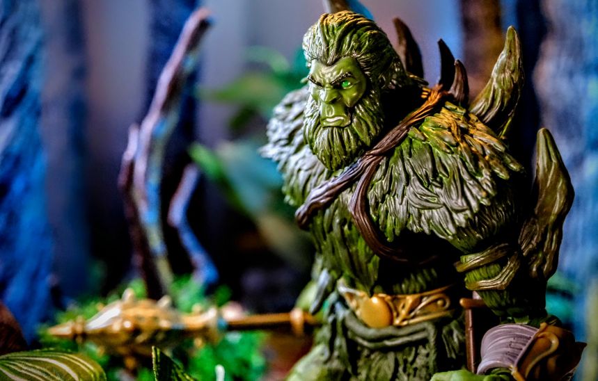 Masterverse New Eternia Moss Man JCC47 Close-Up Review Masters of the Universe Masterverse New Eternia Moss Man JCC47 figure close-up with armor and weapon