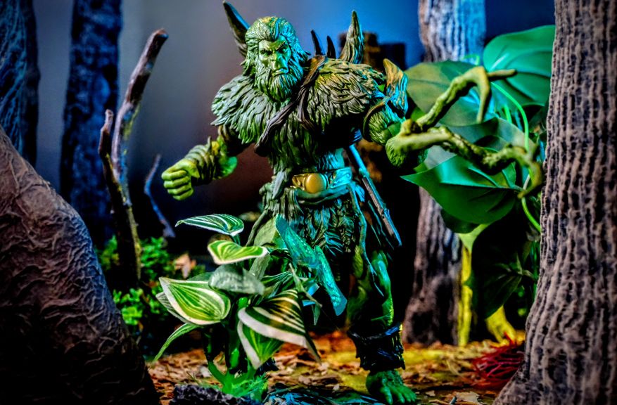 Masterverse Moss Man JCC47 Vine Hand Accessory Review Masters of the Universe Masterverse New Eternia Moss Man JCC47 action figure with vine hand in forest scene