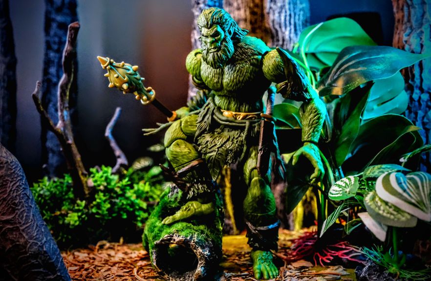 Masterverse Moss Man JCC47 Standing Pose Review Masters of the Universe Masterverse New Eternia Moss Man JCC47 action figure standing with mace in forest diorama